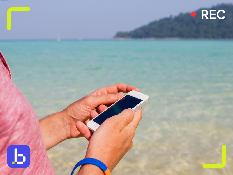 Prepaid eSIM vs Postpaid Roaming Cost: What Really Saves You Money When Traveling
